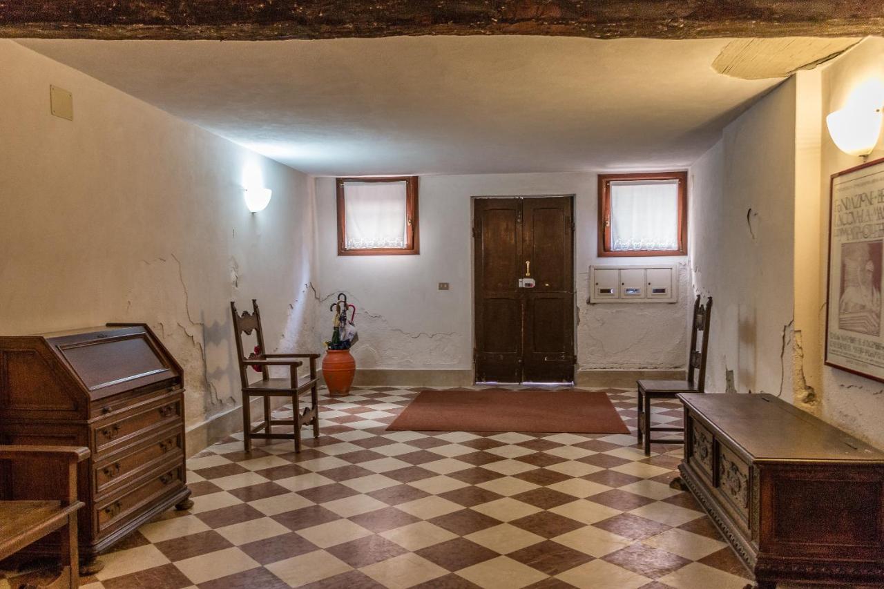 Doge's Mirror & Stair @frari Venedig